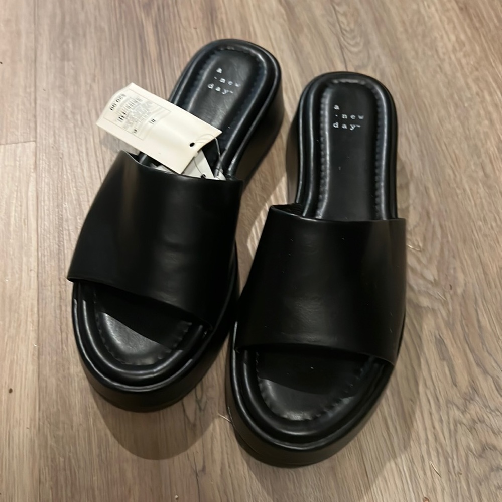 NWT target black sandals
